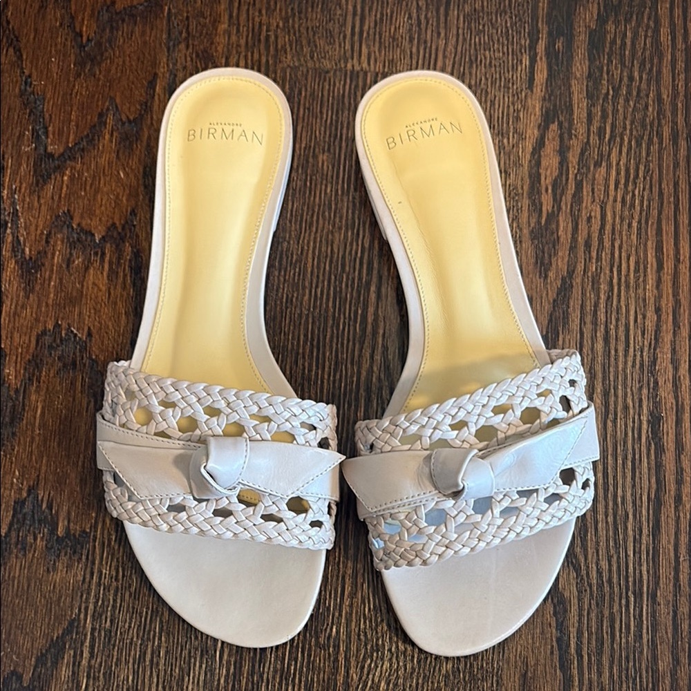 Alexandre Birman Cream Sandals